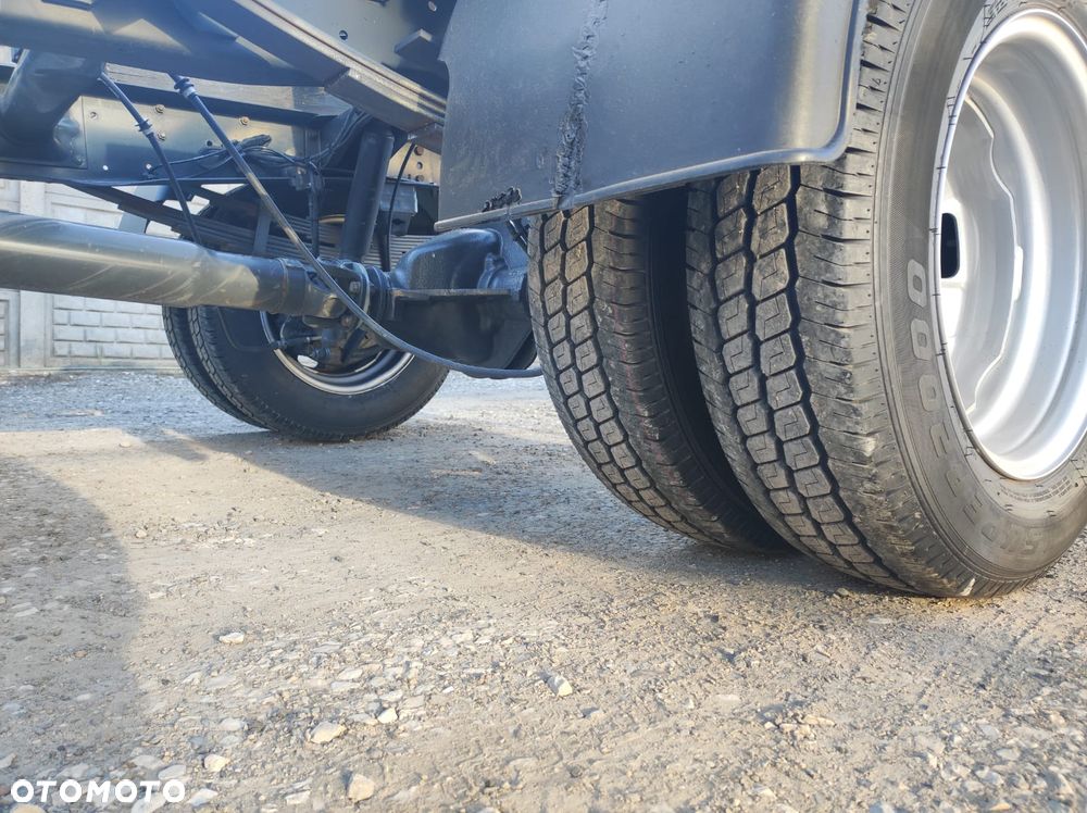 Iveco 35C180 - 13