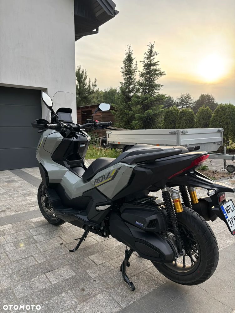 Honda ADV350 - 2