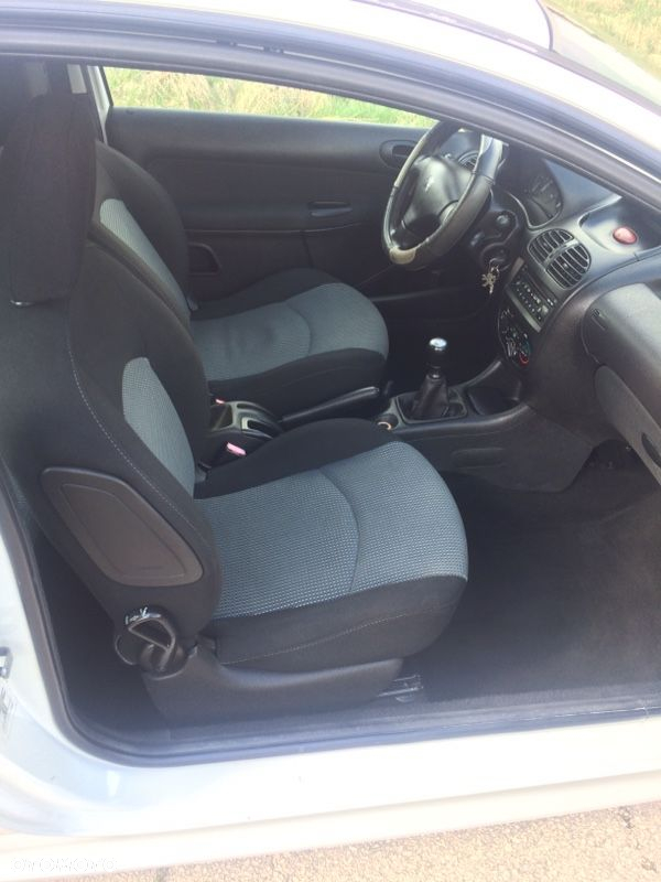 Peugeot 206 - 9