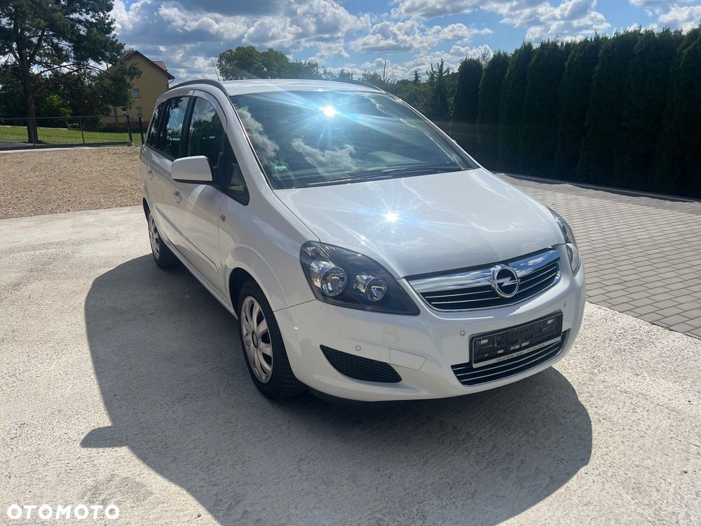 Opel Zafira - 1