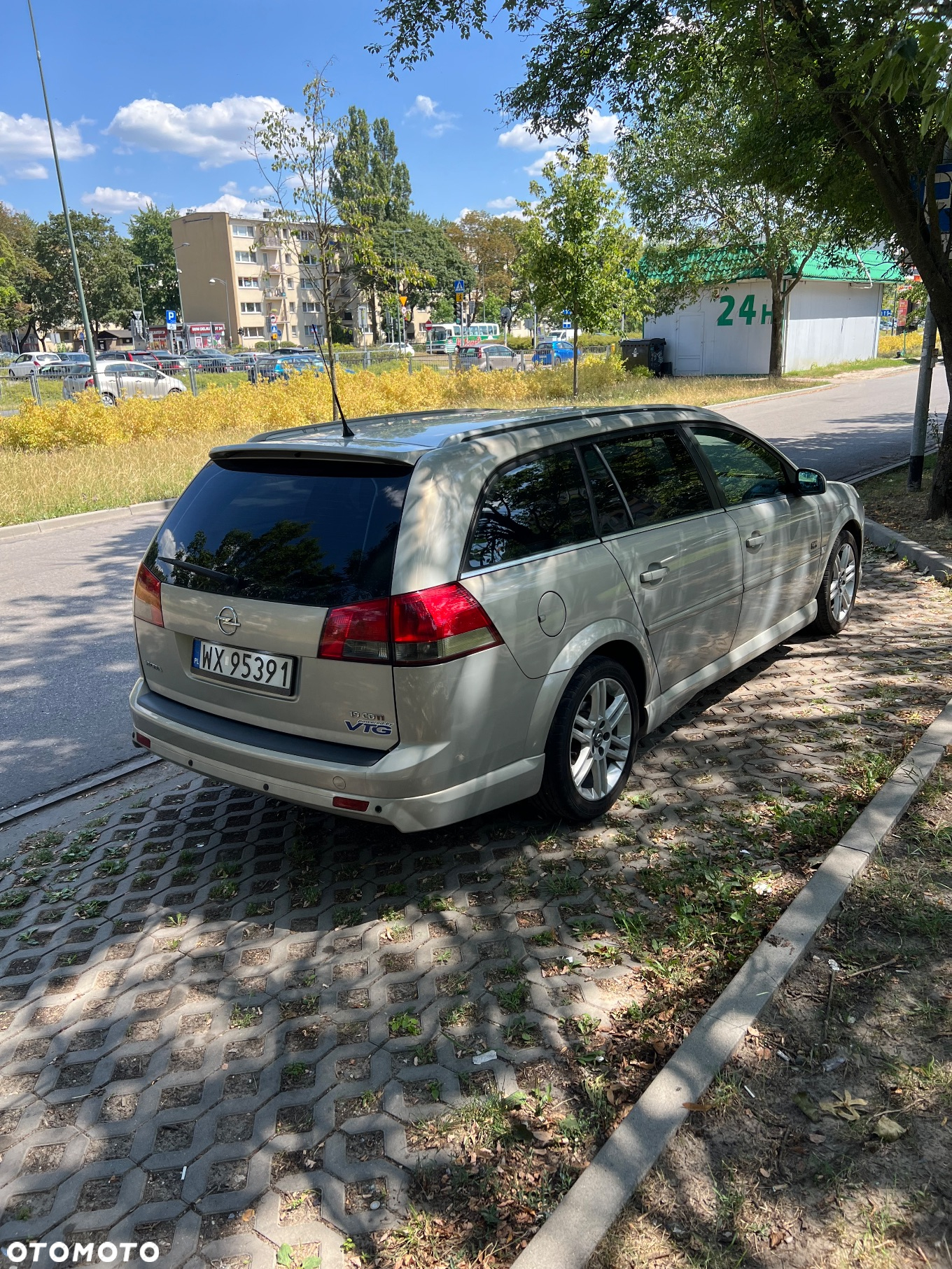 Opel Vectra 1.9 CDTI Cosmo - 8