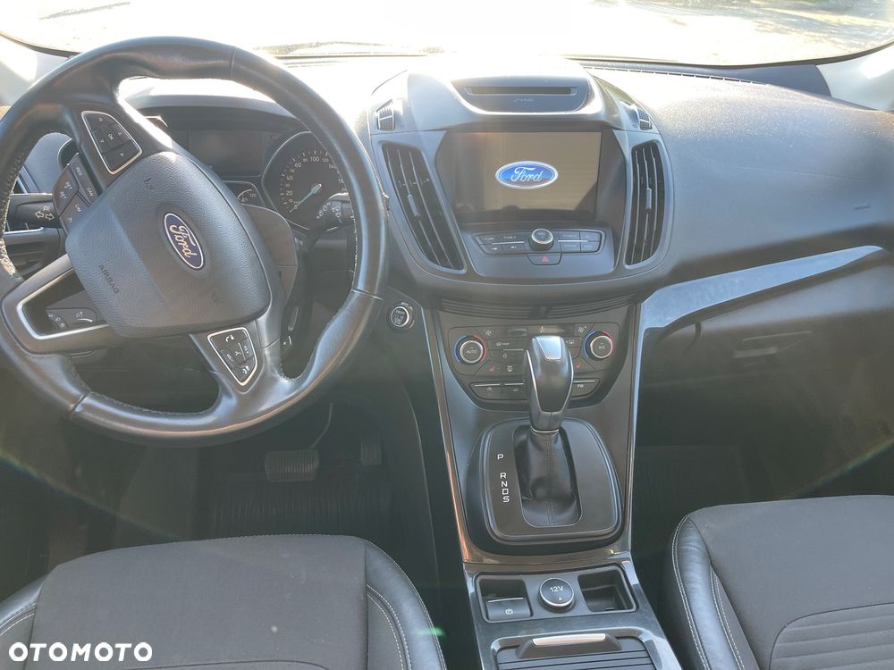 Ford Kuga 2.0 TDCi 4WD Titanium Plus - 36