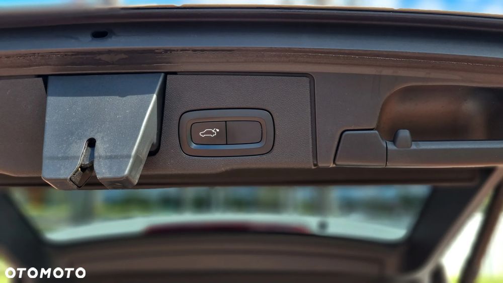 Volvo XC 60 D4 Geartronic Momentum Pro - 8