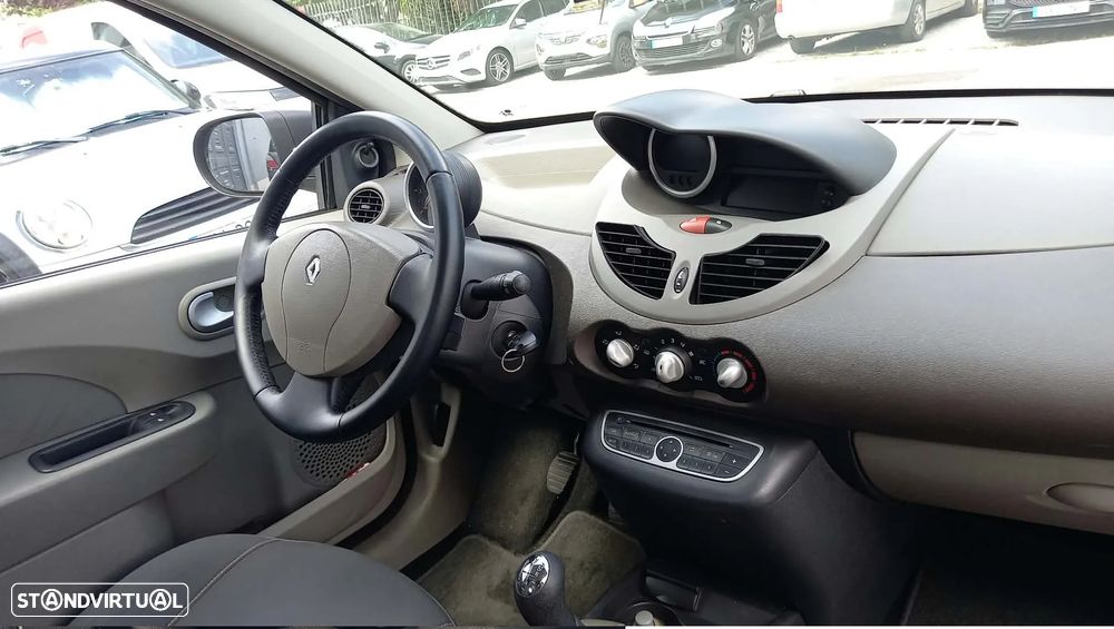 Renault Twingo 1.5 dCi Dynamique S - 16