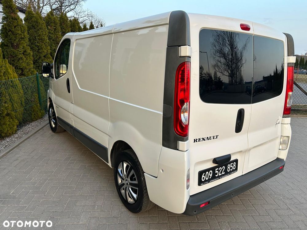 Renault Trafic - 2