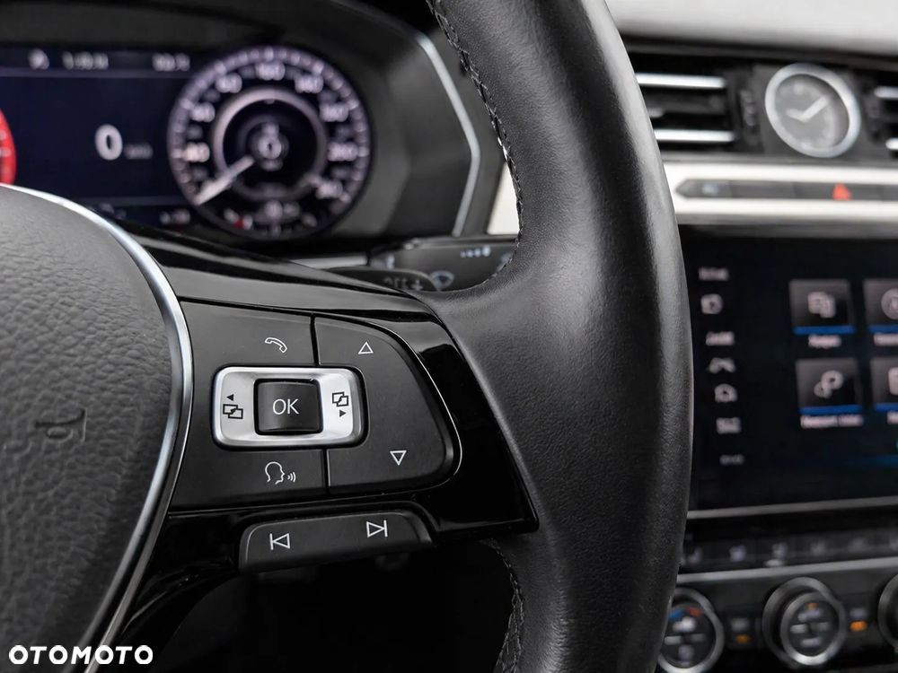 Volkswagen Passat Alltrack 2.0 TDI SCR 4Motion DSG (BMT) - 29