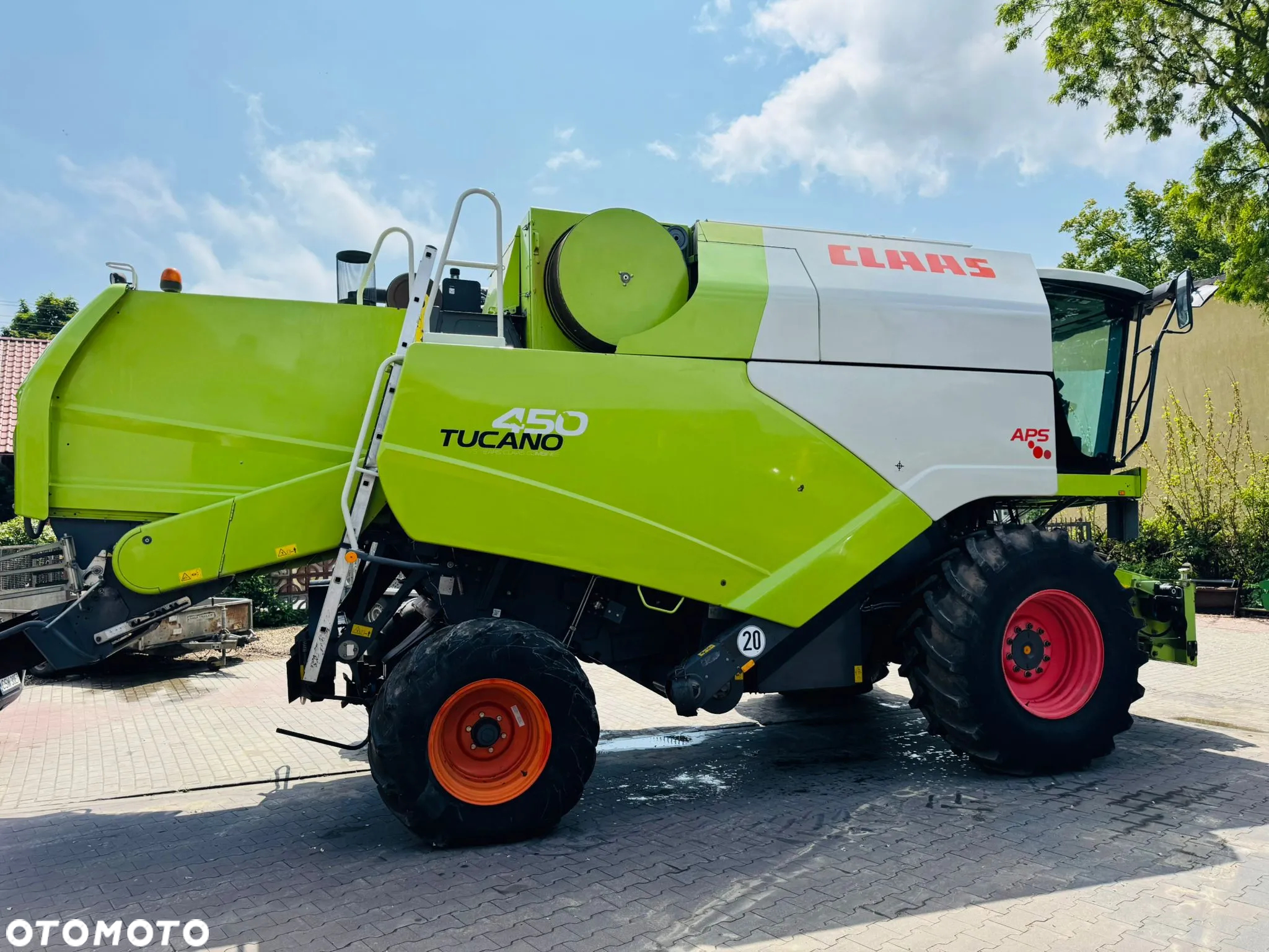Claas Tucano 450 - 5