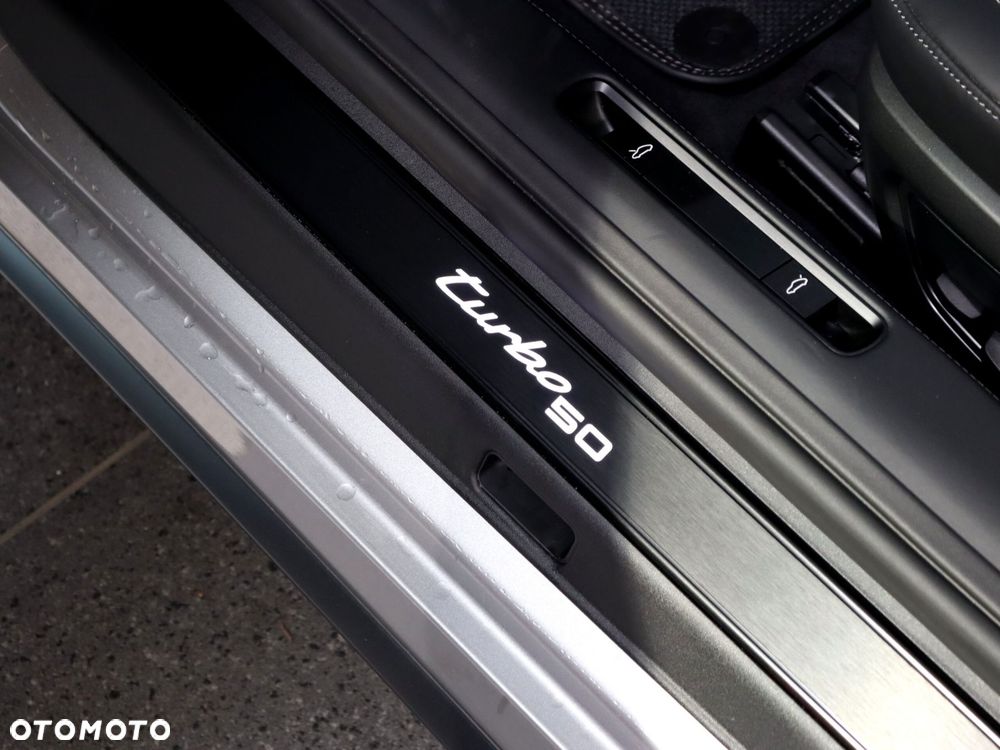 Porsche 911 Turbo 50 Years - 29