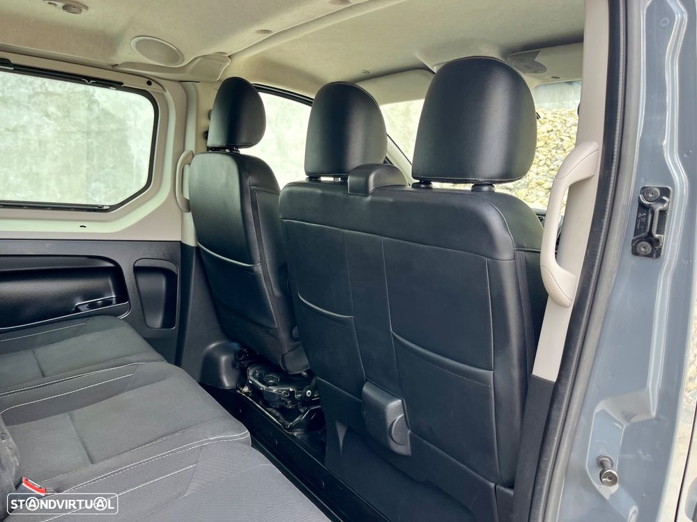 Renault Trafic 1.6 DCI Cabine dupla 6 lugares versão longa - 32