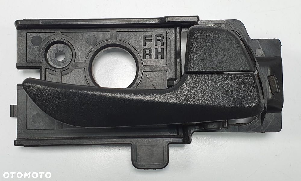 KLAMKA WEWNĘTRZNA DRZWI PRAWY PRZÓD HYUNDAI i10 II 82620-B4000