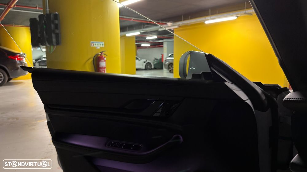 Porsche Taycan 4S - 10