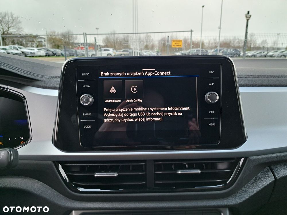 Volkswagen T-Roc 1.5 TSI Life Plus DSG - 26