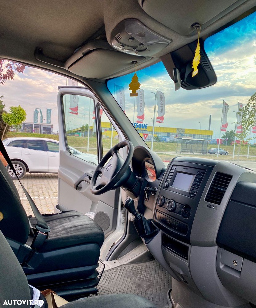 Mercedes-Benz Sprinter - 6