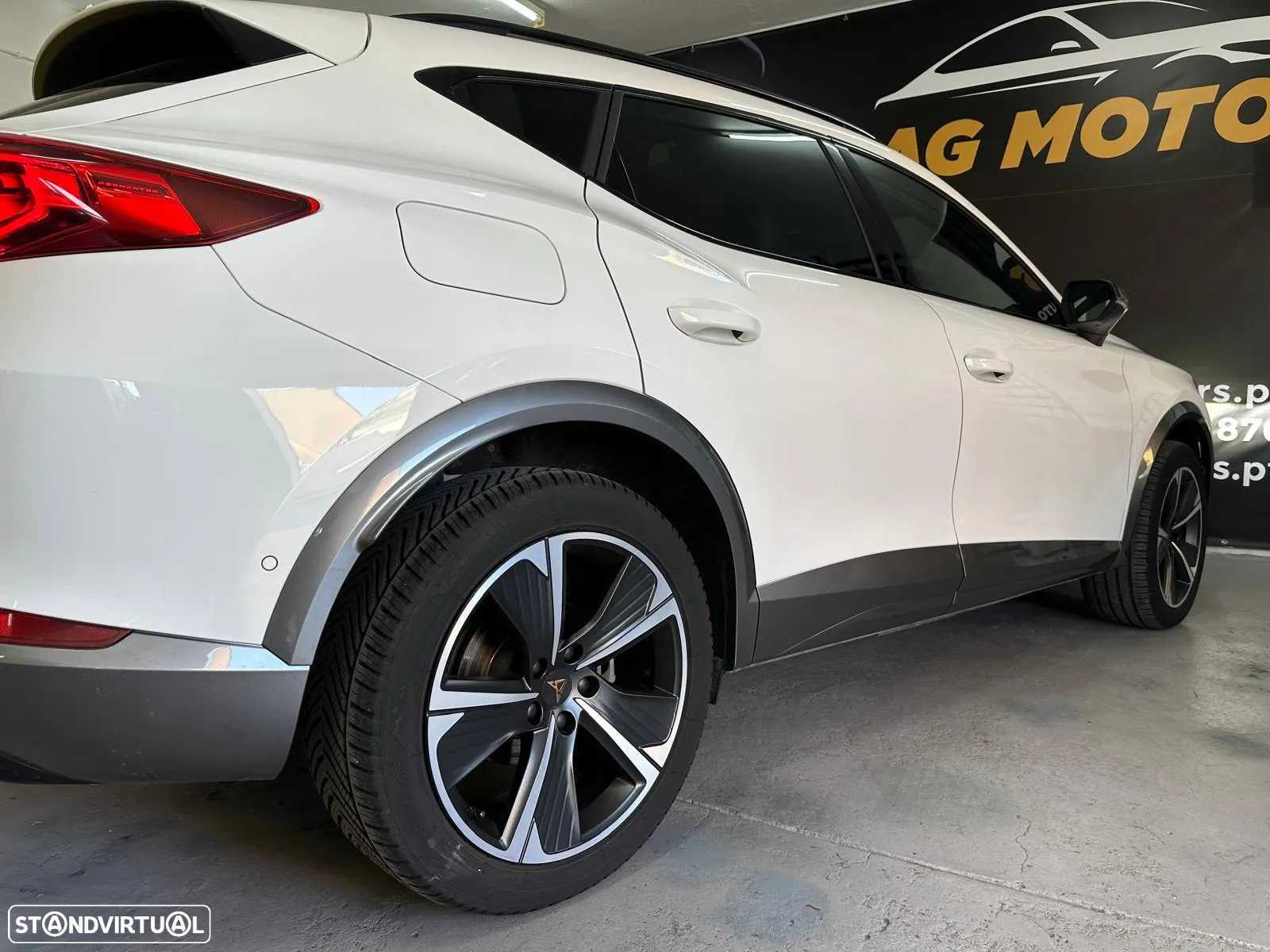 Cupra Formentor 1.4 e-Hybrid Plus DSG - 36