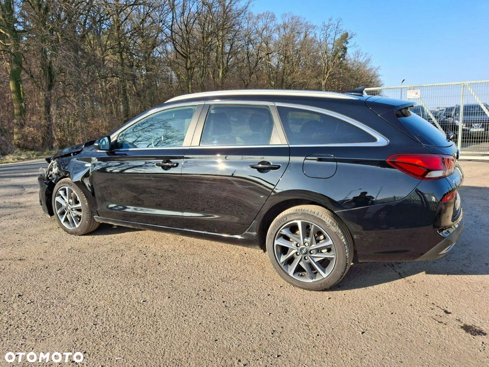 Hyundai i30 - 24