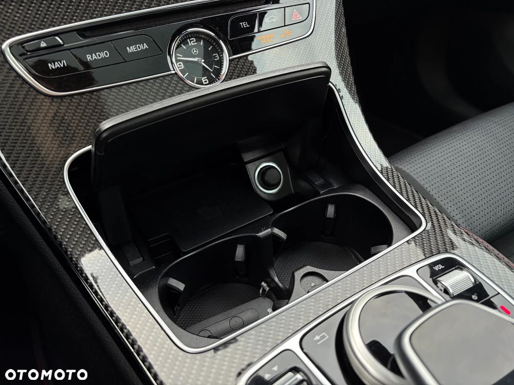 Mercedes-Benz Klasa C AMG 43 4Matic 9G-TRONIC Night Edition - 22