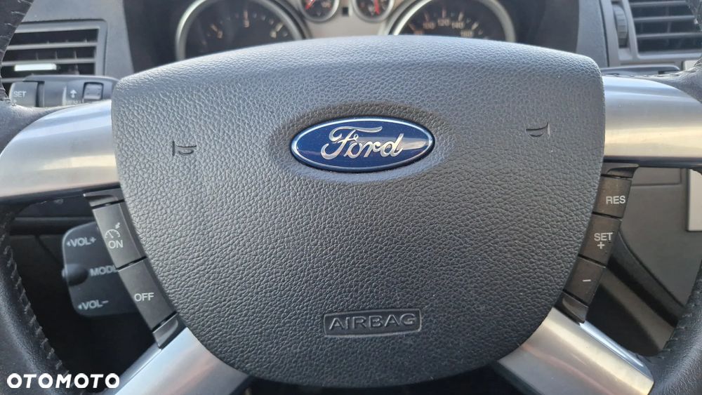 Ford Kuga 2.0 TDCi 4x4 Titanium - 18