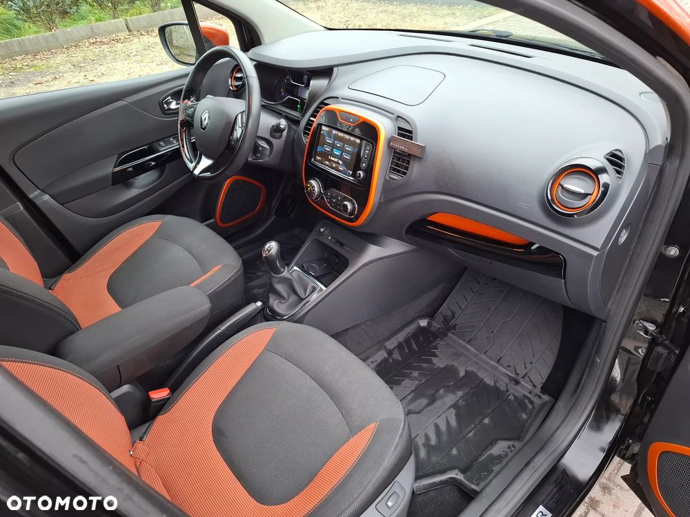 Renault Captur - 23