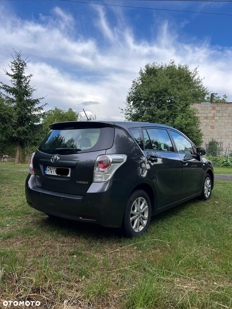 Toyota Verso 2.0 D-4D Premium - 4