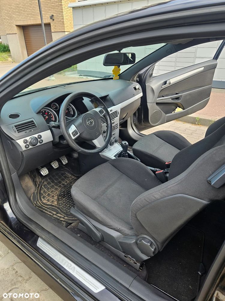 Opel Astra 1.8 Sport - 8