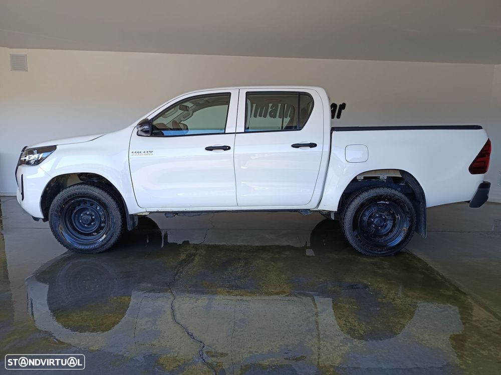 Toyota Hilux 2.4 D-4D 4WD CD CH - 2
