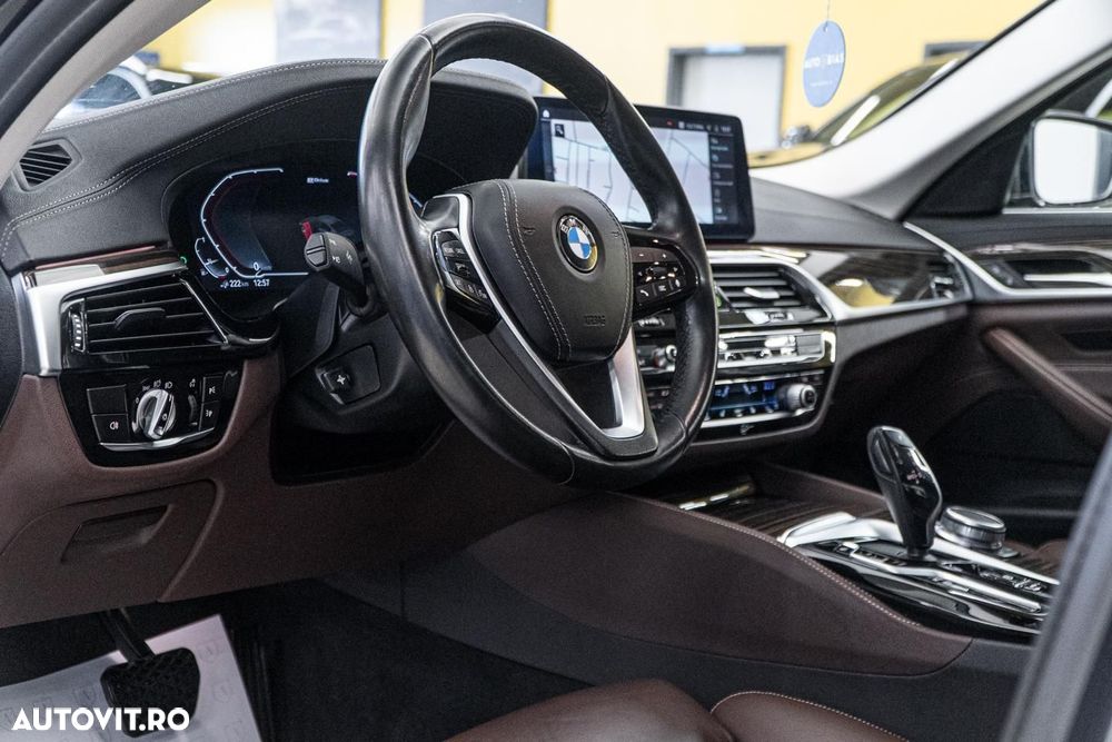 BMW Seria 5 530e Aut. Luxury Line - 6