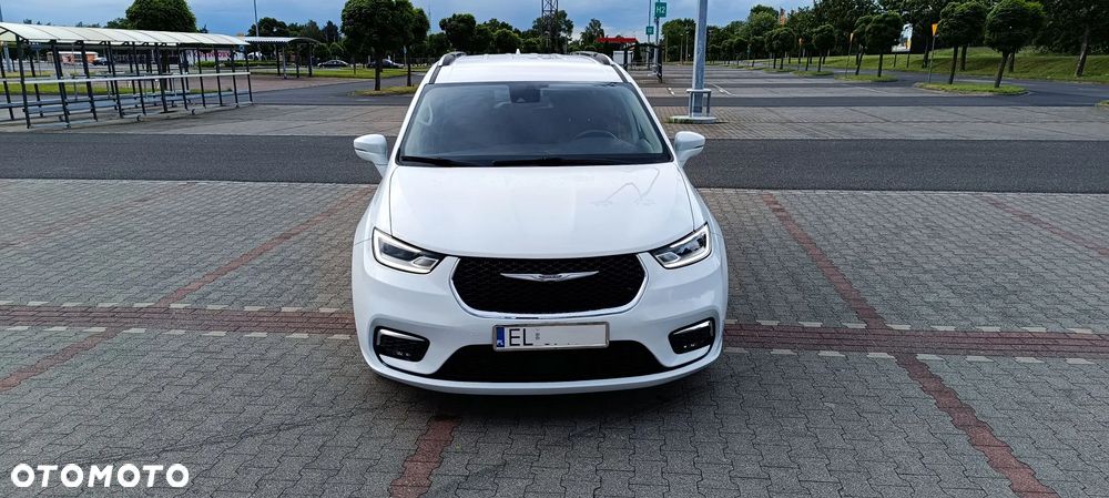 Chrysler Pacifica - 9
