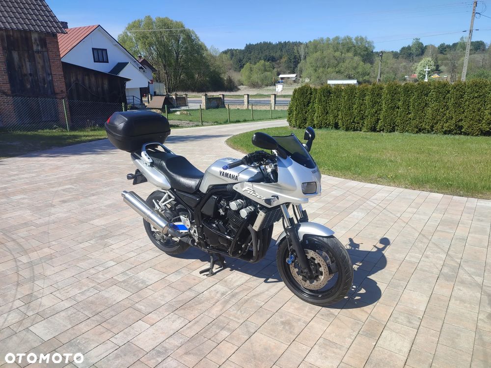 Yamaha FZS - 5