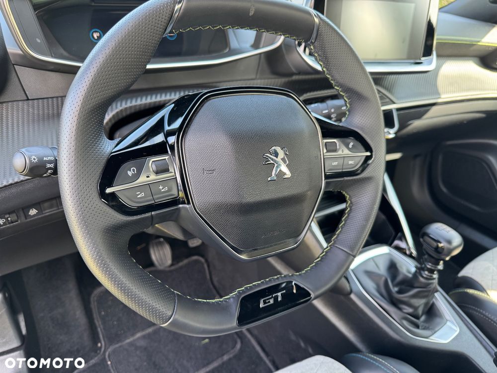 Peugeot 2008 - 5