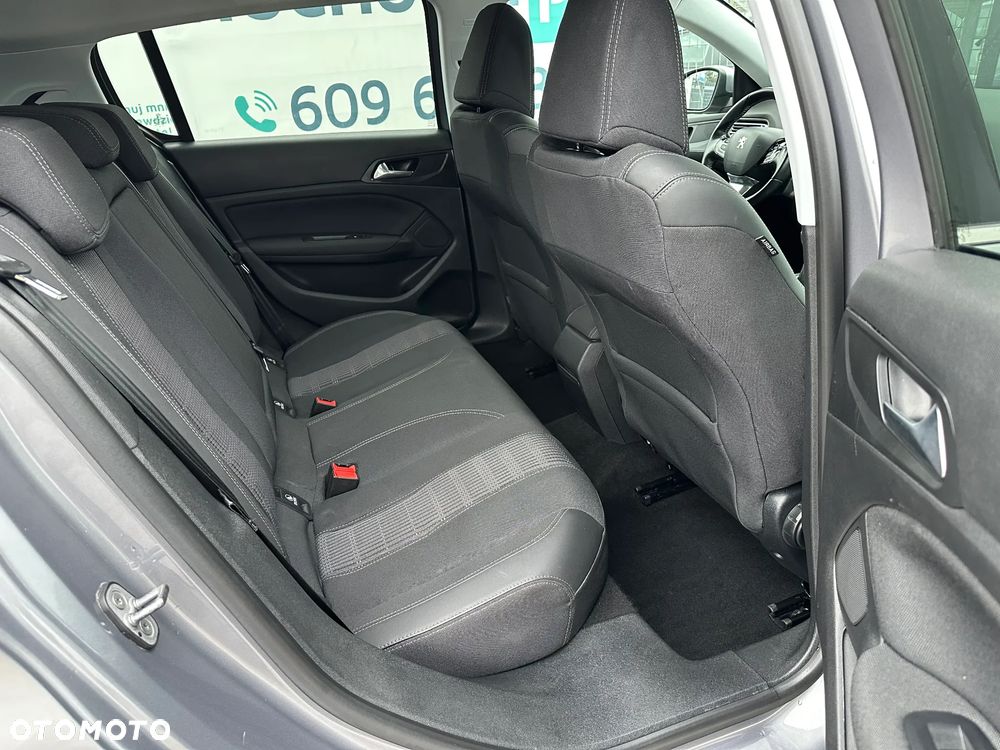 Peugeot 308 - 23