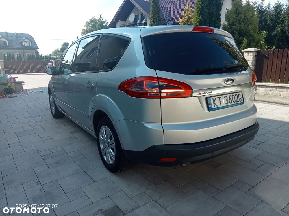 Ford S-Max 2.0 TDCi DPF Titanium - 12
