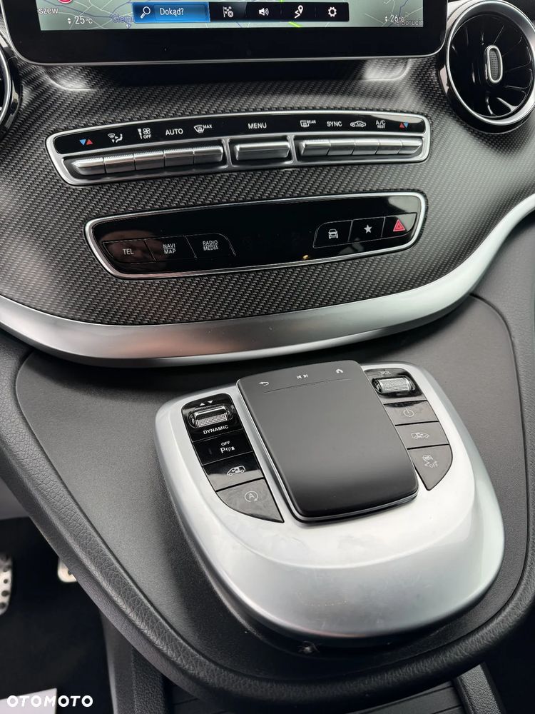 Mercedes-Benz Klasa V 300 d extralang 4Matic 9G-TRONIC Avantgarde Edition Edition 2023 - 41