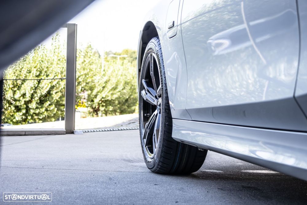 BMW 320 e Line Sport Auto - 9