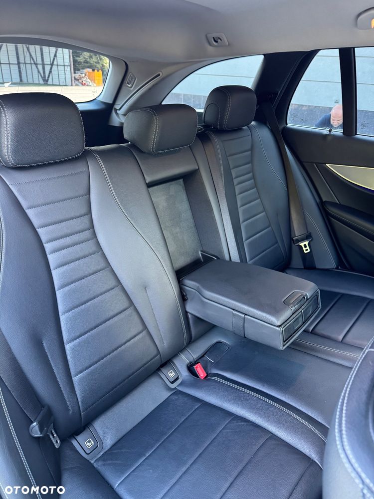 Mercedes-Benz Klasa E 300 de 9G-TRONIC Avantgarde - 36