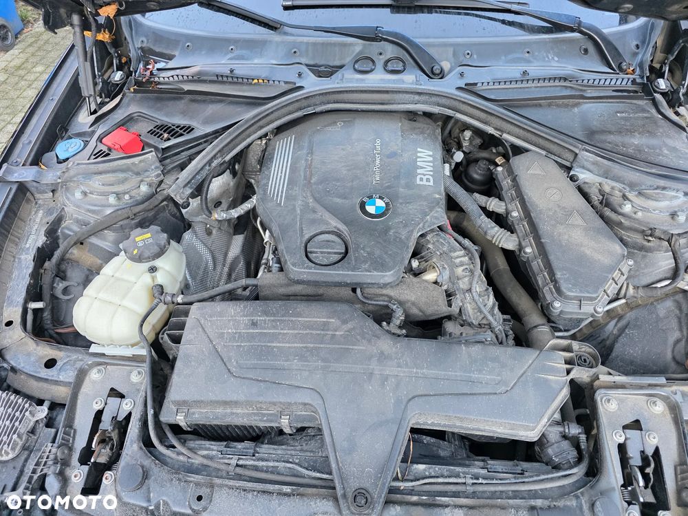 BMW 3GT 318d Sport Line - 9