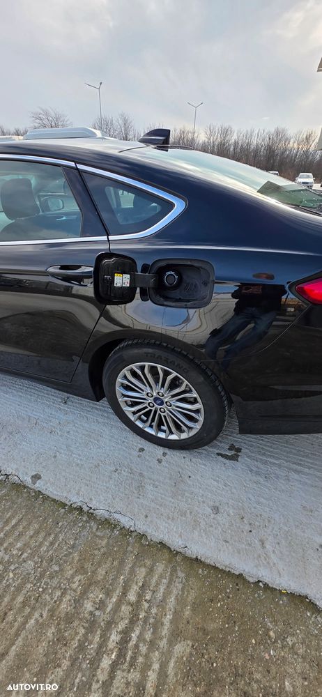 Ford Mondeo 2.0 HEV Titanium - 12