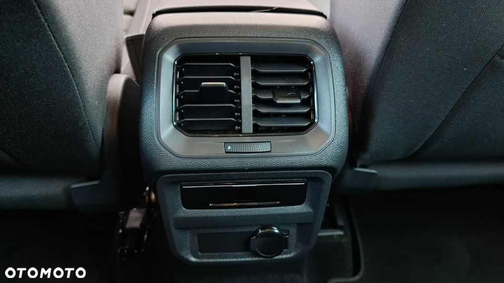 Volkswagen Tiguan - 14