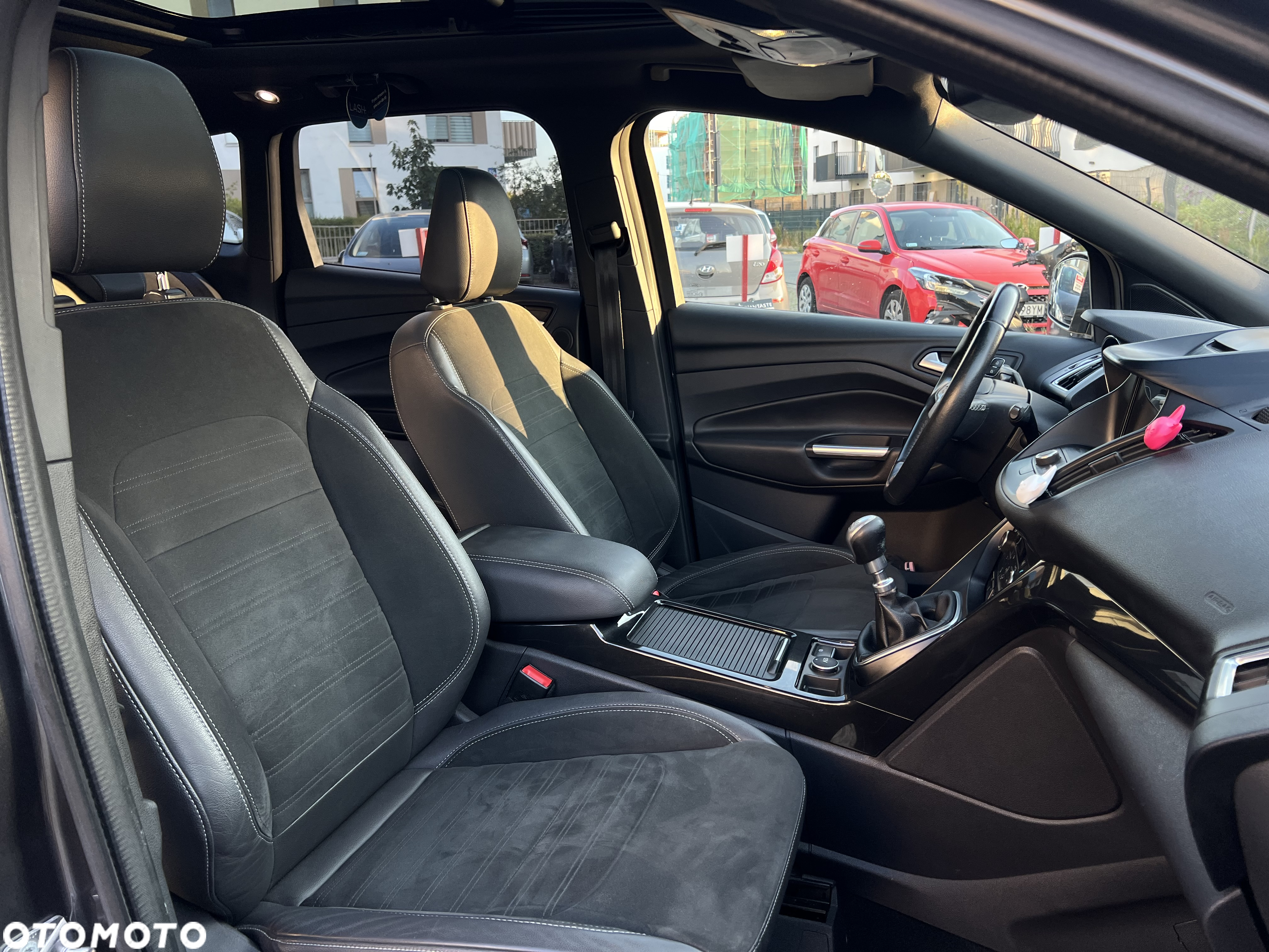 Ford Kuga 2.0 TDCi FWD ST-Line - 9