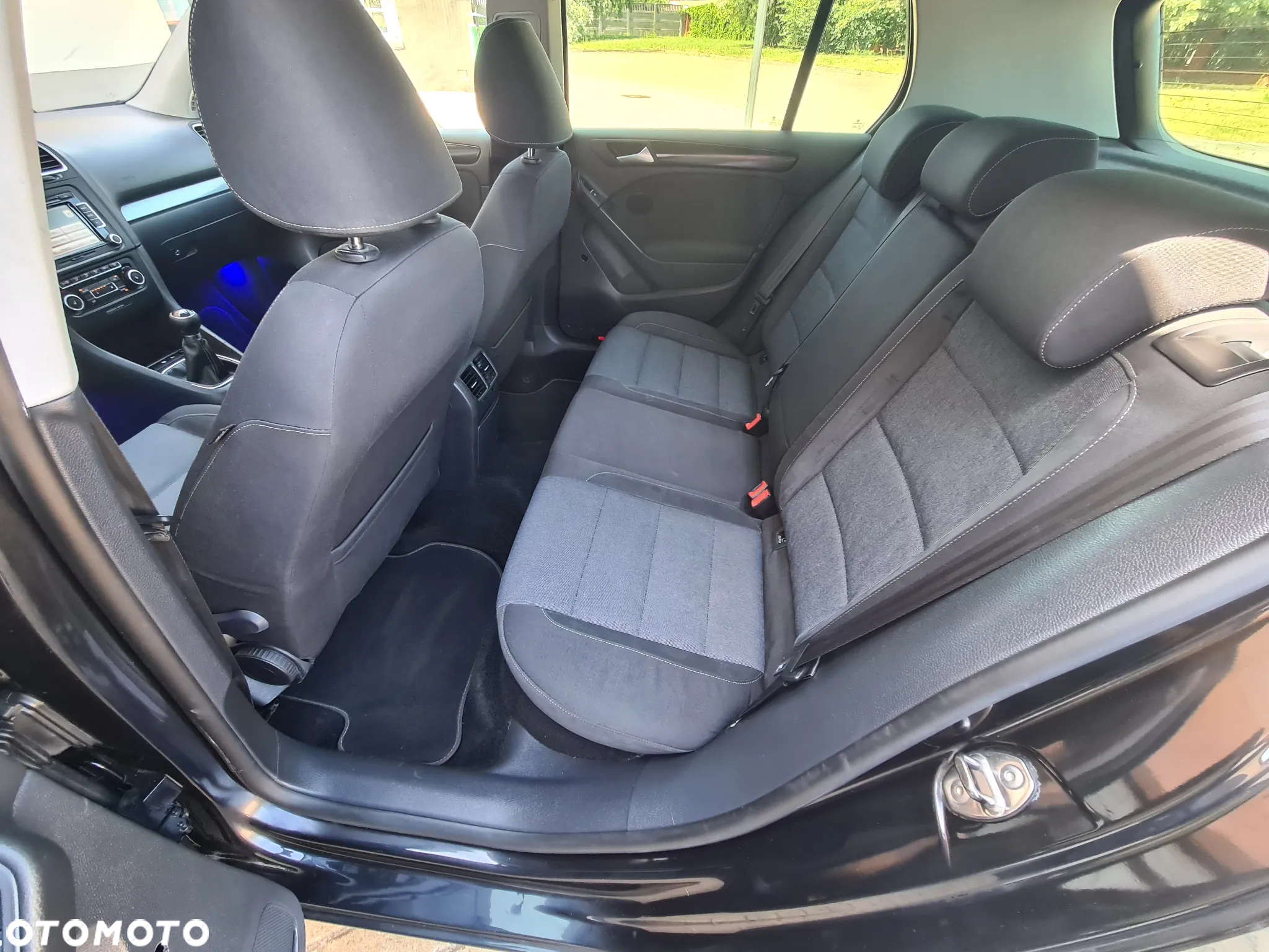 Volkswagen Golf VI 2.0 TDI Highline - 24
