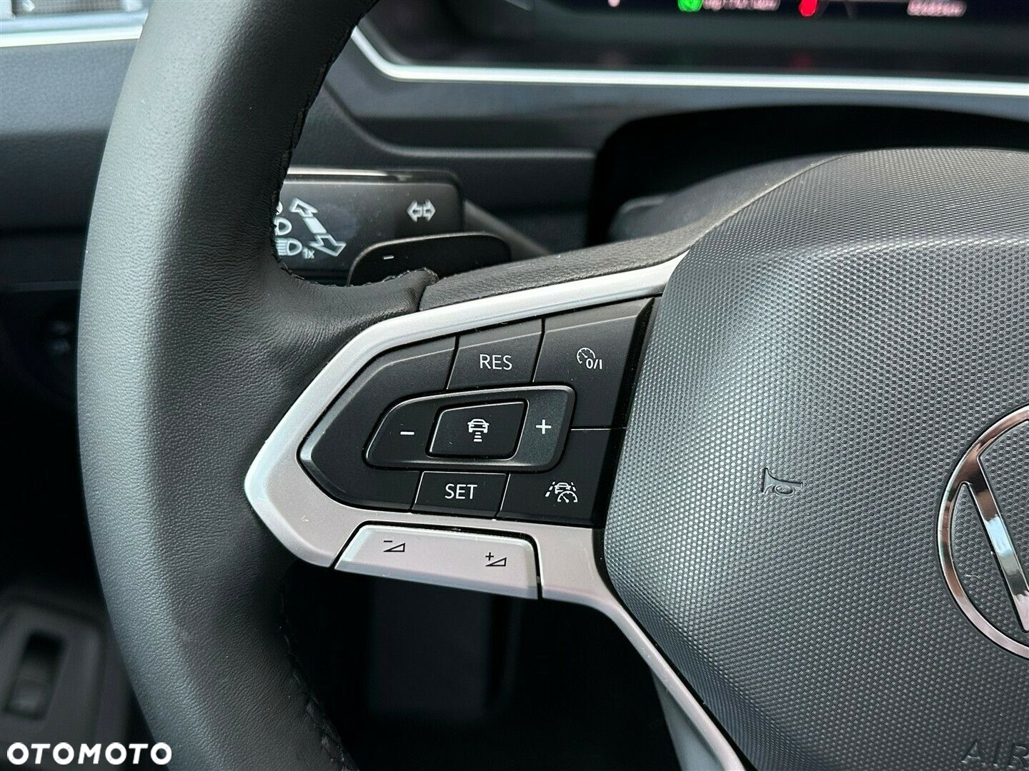 Volkswagen Tiguan 2.0 TSI 4Mot Elegance DSG - 17