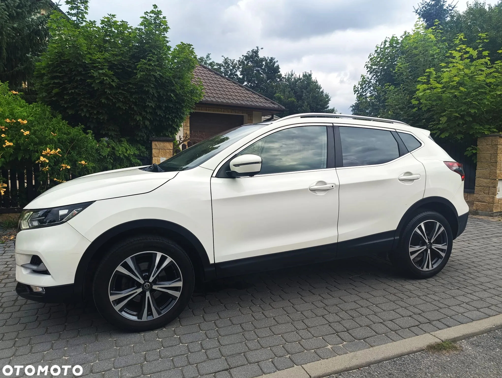 Nissan Qashqai 1.6 DIG-T TEKNA+ - 28