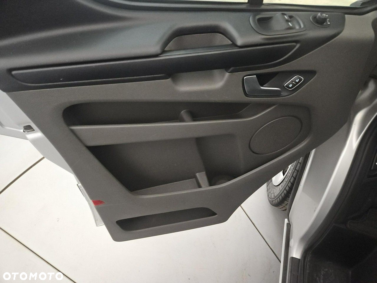 Ford Transit Custom - 10
