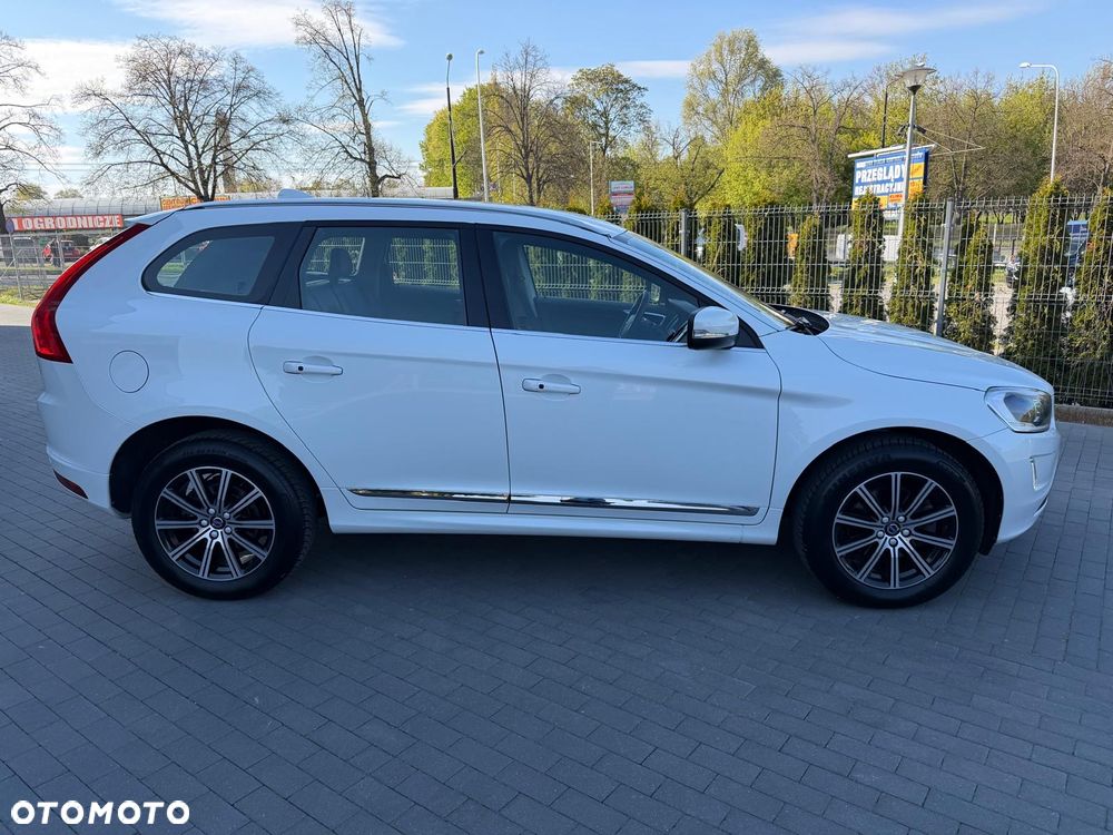 Volvo XC 60 D5 AWD Geartronic Summum - 7