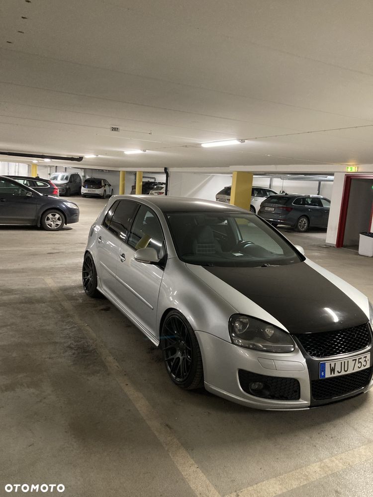 Volkswagen Golf 2.0 TSI GTI - 2