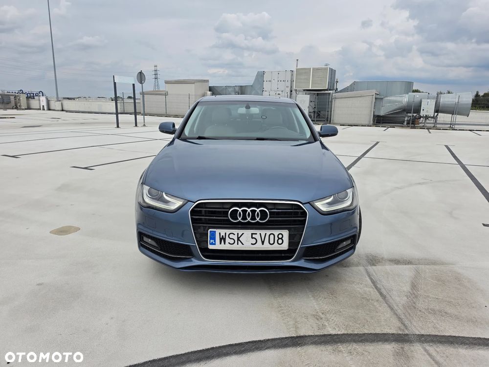 Audi A4 Limousine - 3