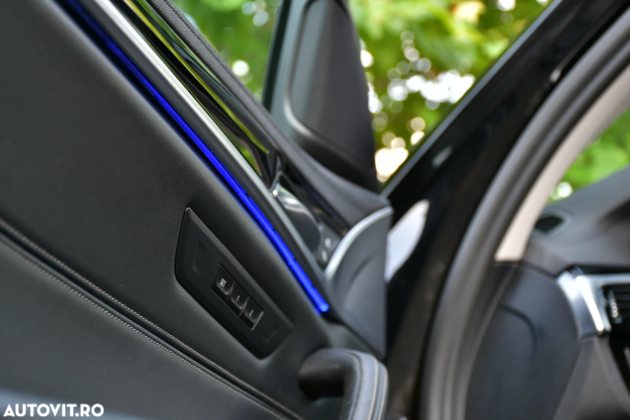 BMW Seria 5 520d Aut. Luxury Line - 40