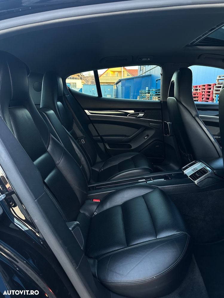 Porsche Panamera - 10