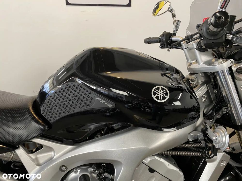 Yamaha FZ6 - 12
