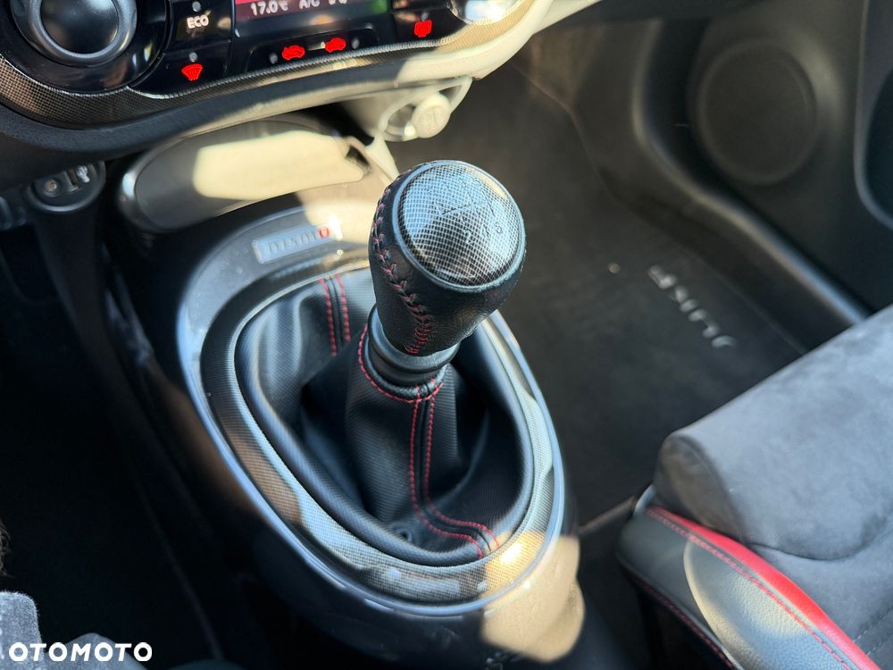 Nissan Juke 1.6 DIG-T Nismo RS - 23