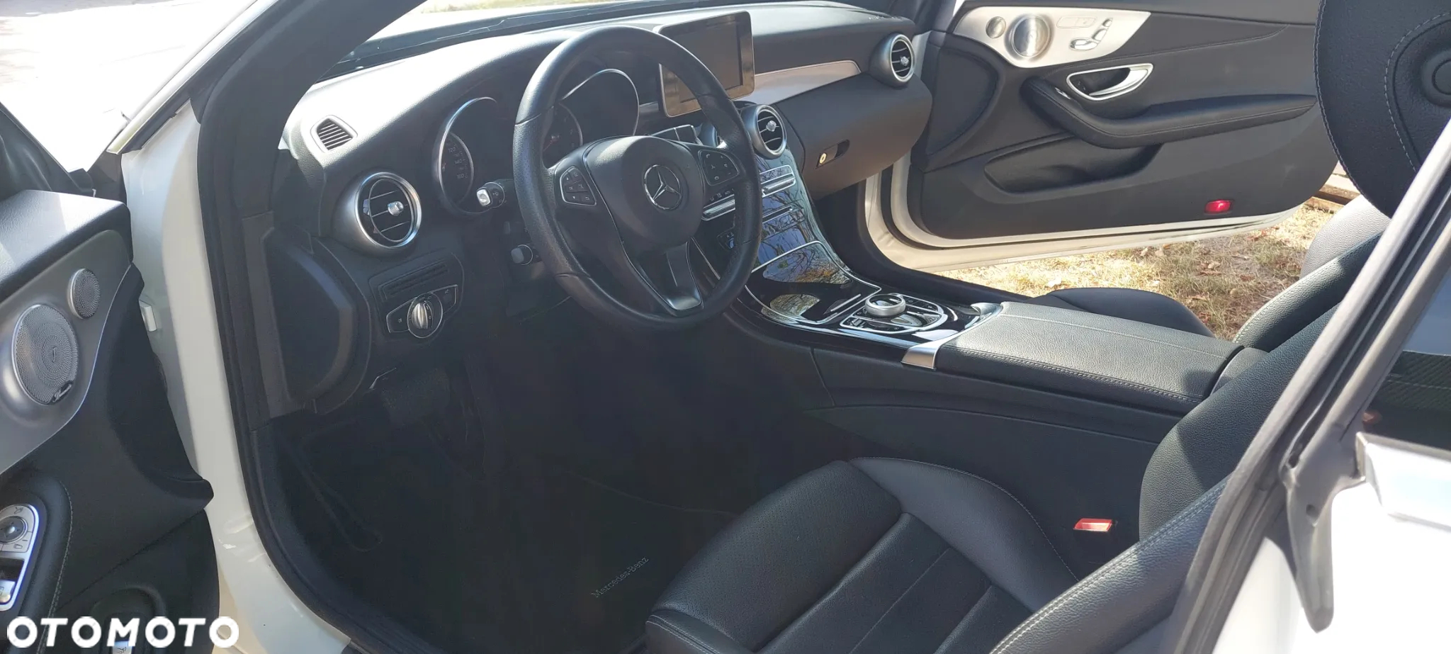 Mercedes-Benz Klasa C 300 9G-TRONIC - 25
